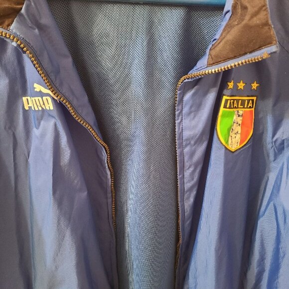 Men's PUMA rain sport jacket w/ hoodie  Size M - Picture 3 of 5